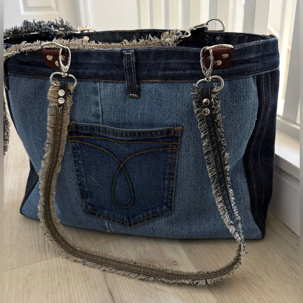 Denim bag Embroidered Floral Patchwork Denim Shoulder Bag-Upcycled Handmade Tote - Picture 5 of 7
